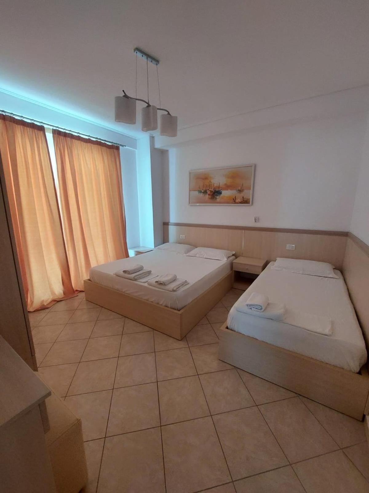 Apart-Hotel Alvi Sarande Exterior photo