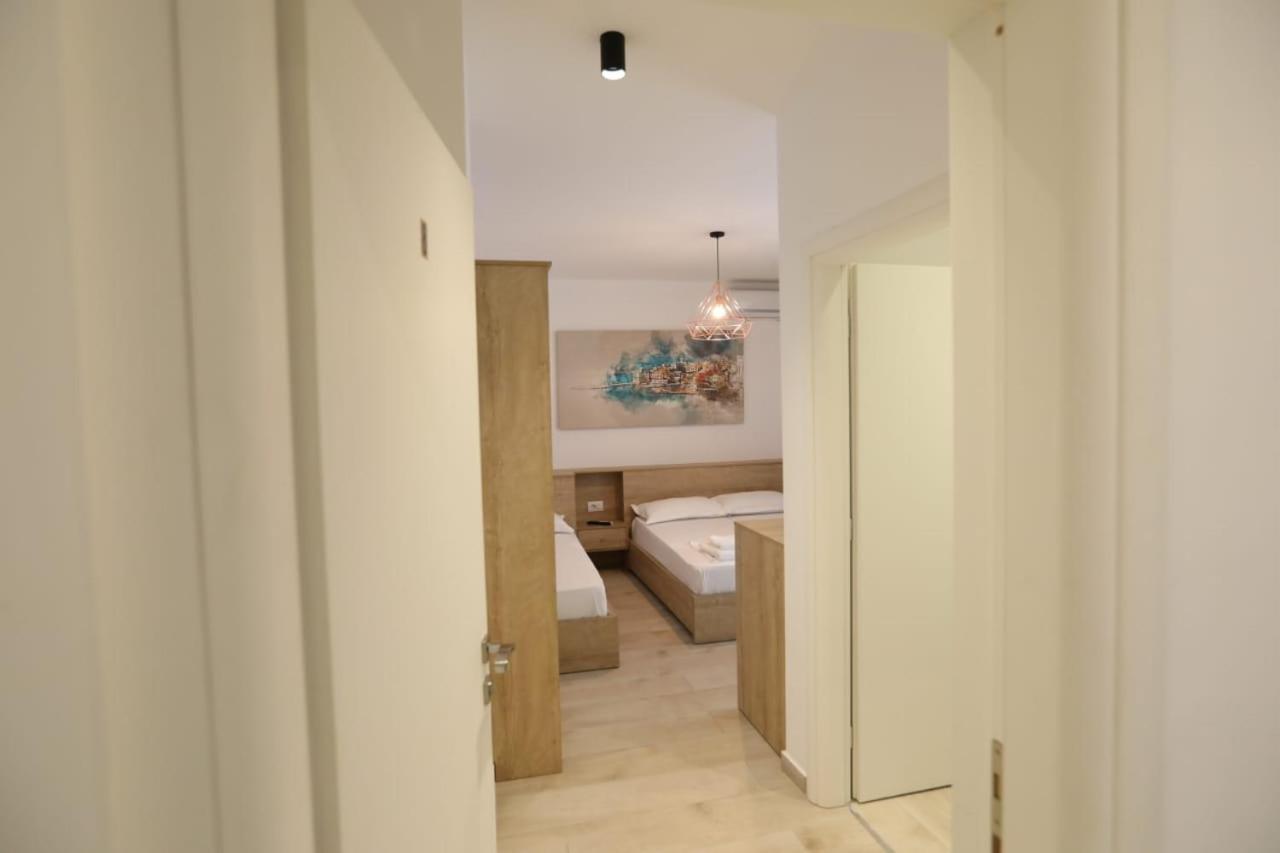 Apart-Hotel Alvi Sarande Exterior photo