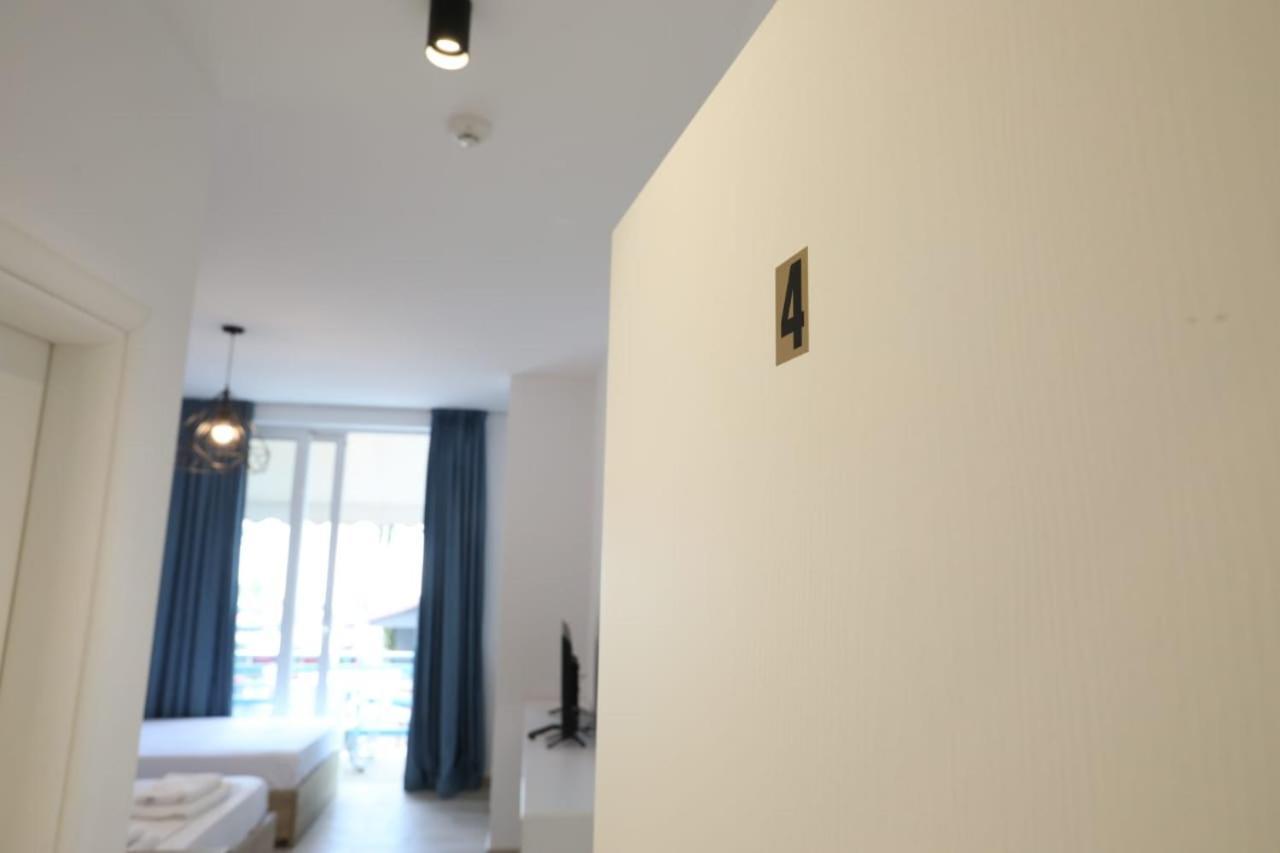 Apart-Hotel Alvi Sarande Exterior photo